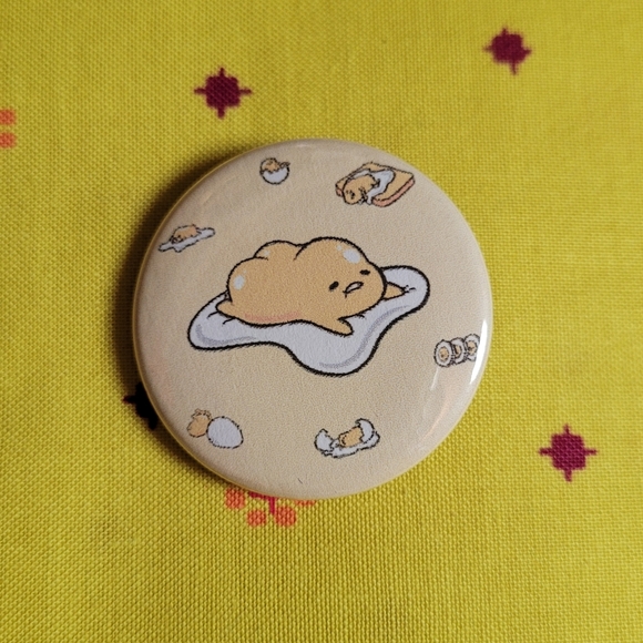 Gudetama egg yellow design 1.5" pin badge 3/15 - Picture 2 of 5